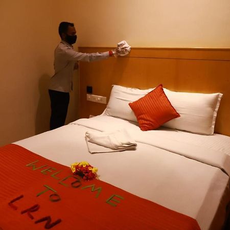วินก้า แอลอาร์เอ็น เอ็กเซลเลนซี ซาเล็ม Hotel ซาเลม ภายนอก รูปภาพ