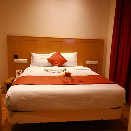 วินก้า แอลอาร์เอ็น เอ็กเซลเลนซี ซาเล็ม Hotel ซาเลม ภายนอก รูปภาพ